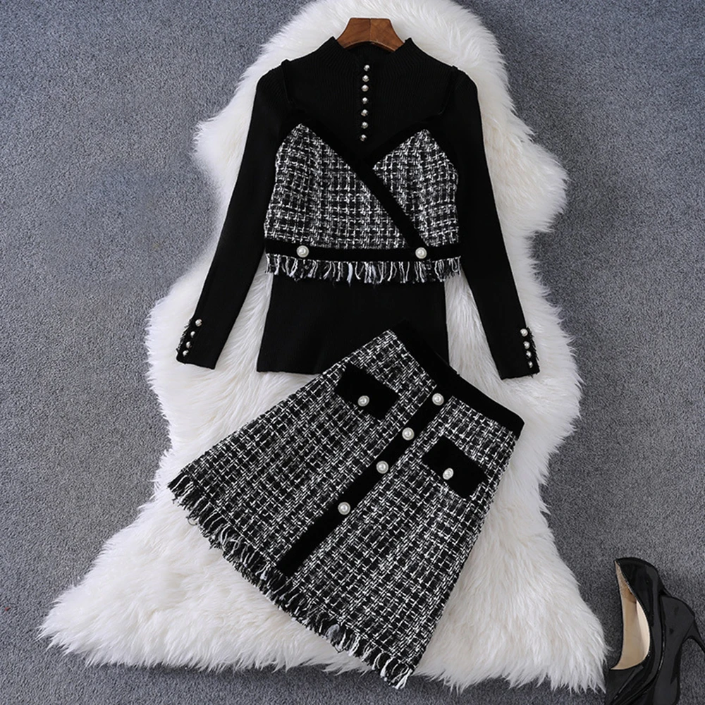 Autumn Winter Tweed Two-Piece Set Women Knitted Tops V-Neck Vest Plaid Skirt Suit Pearl Buttons Pullover Tassel Thickened Skirt 
Autumn Winter Tweed Two-Piece Set Women Knitted Tops V-Neck Vest Plaid Skirt Suit Pearl Buttons Pullover Tassel Thickened Skirt