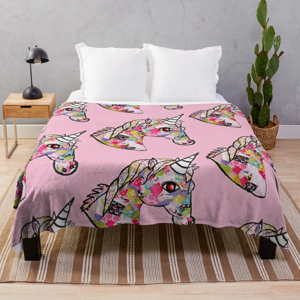 

Роскошное дизайнерское одеяло в клетку с изображением единорога