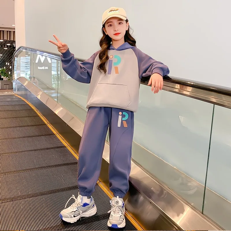 Girl Long Sleeved Hoodies + Loose Pants Two-piece Set Kids Sports Suit for Children Casual Outfits Purple Spring Autumn
Girl Long Sleeved Hoodies + Loose Pants Two-piece Set Kids Sports Suit for Children Casual Outfits Purple Spring Autumn