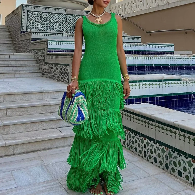 Women Sexy Spaghetti Strap Long Dress Spring V-neck Solid Splicing Tassels Knitted Dress Summer Slim Backless Hollow Party Dress
Women Sexy Spaghetti Strap Long Dress Spring V-neck Solid Splicing Tassels Knitted Dress Summer Slim Backless Hollow Party Dress