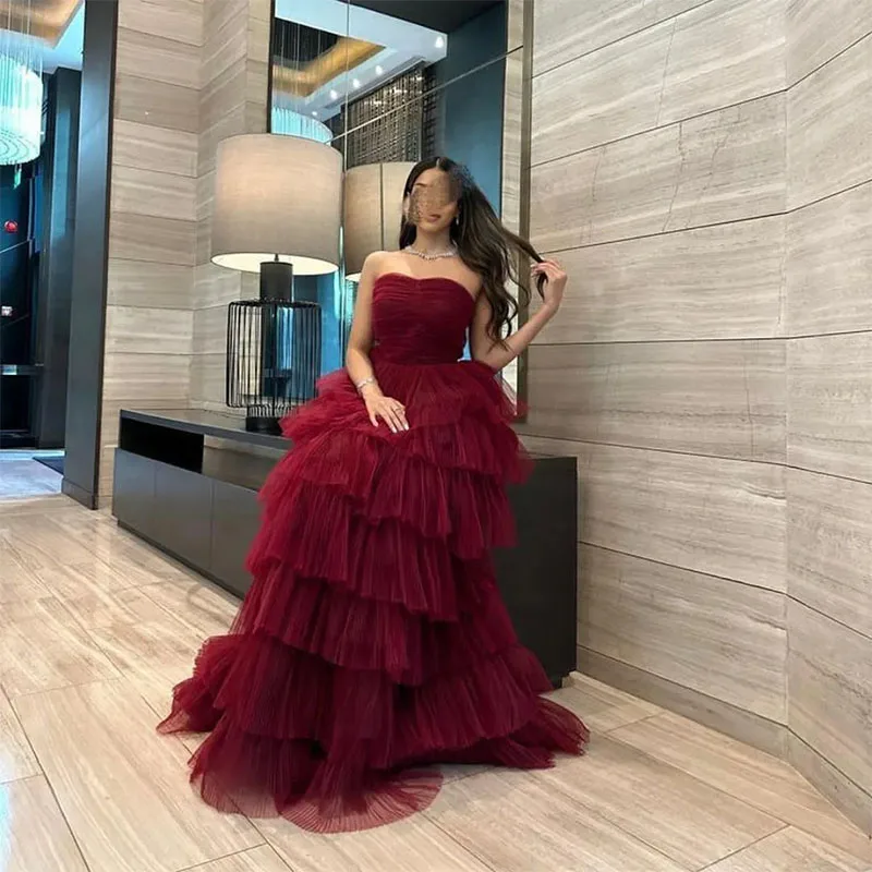 

Elegant Long Burgundy Strapless Tulle Evening Dresses A-Line Tiered Prom Dresses Formal Party Gown for Women