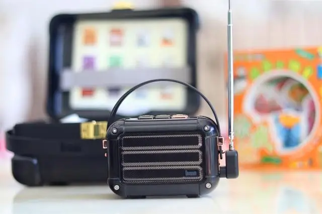 Bluetooth-Колонка Divoom Macchiato TWS, ночное радио, черная металлическая уличная портативная музыкальная Беспроводная колонка с сабвуфером
Bluetooth-Колонка Divoom Macchiato TWS, ночное радио, черная металлическая уличная портативная музыкальная Беспроводная колонка с сабвуфером
