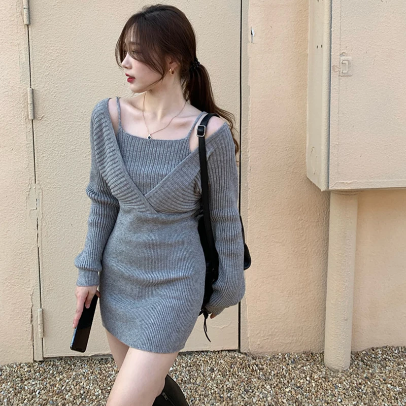Grey Korean Sexy Party Sweater Dress Knitting Two Piece Set Knitted Long Sleeved Dresses (women's Autumn Winter 2023)
Grey Korean Sexy Party Sweater Dress Knitting Two Piece Set Knitted Long Sleeved Dresses (women's Autumn Winter 2023)