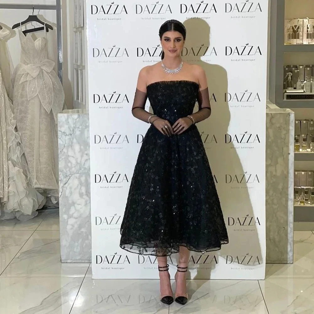 Black Lace Appliques Prom Dresses Beading Strapless Evening Dresses A line Girls Party Gowns Dress فساتين للحفلات الراقصة
Black Lace Appliques Prom Dresses Beading Strapless Evening Dresses A line Girls Party Gowns Dress فساتين للحفلات الراقصة