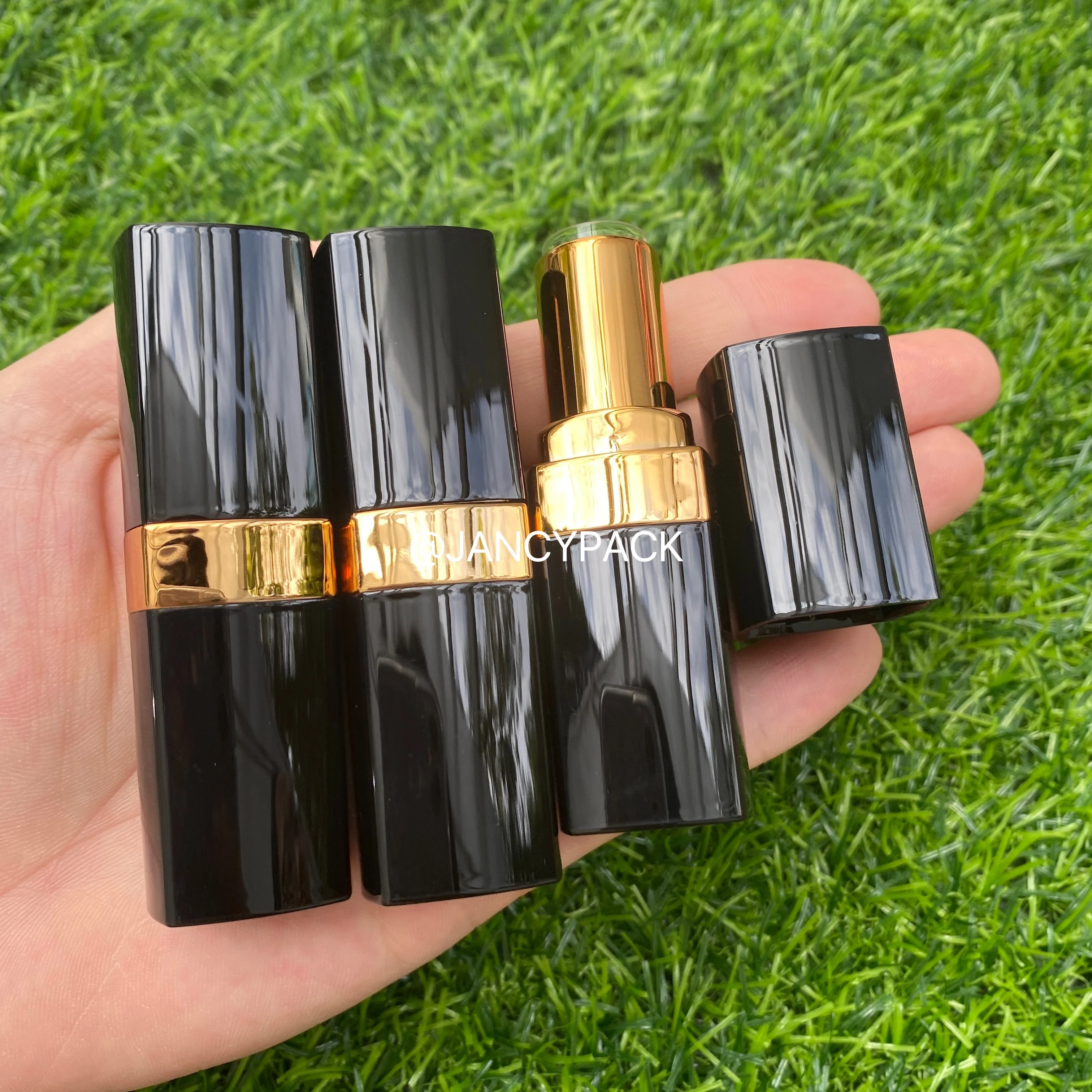

12.1mm Black Gold Round Empty Lipstick Tube Lip Balm Container Lipstick Shell Packaging Cosmetics Refillable