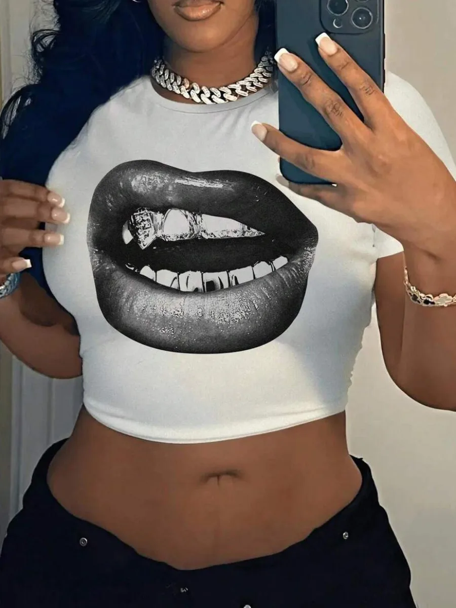 LW Crop Top Lip Print T-shirt Cartoon women's Casual Clothes Y2k Cropped Tee Shirt Top summer short sleeve T-shirt Top
LW Crop Top Lip Print T-shirt Cartoon women's Casual Clothes Y2k Cropped Tee Shirt Top summer short sleeve T-shirt Top