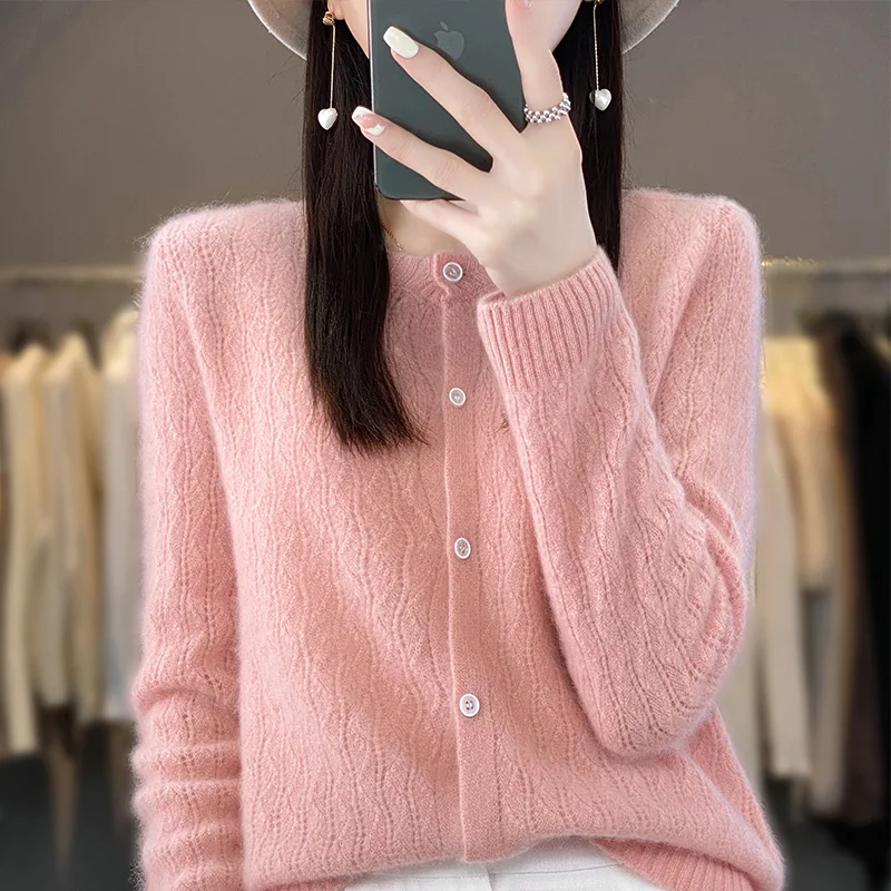 Women's Coat Spring and Autumn New Product Thread Hollow O-neck Fashion Knitted Loose Cardigan Top 100% Pure Wool Large Jacket
Women's Coat Spring and Autumn New Product Thread Hollow O-neck Fashion Knitted Loose Cardigan Top 100% Pure Wool Large Jacket