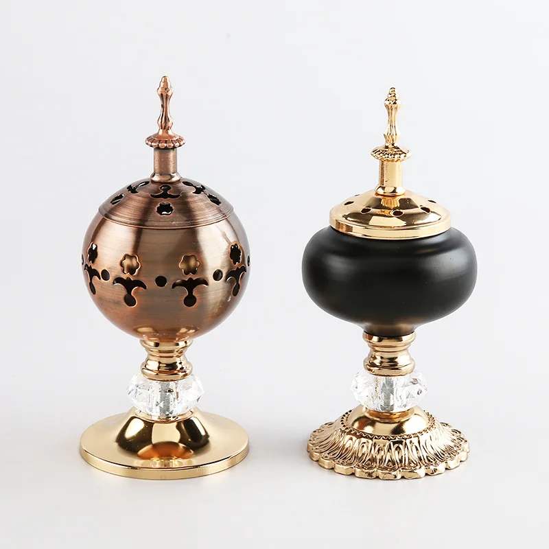 Simple European and American Hot Selling Incense Burner Hollowed Out Iron Art Metal Ornaments Household Incense Burner decor
Simple European and American Hot Selling Incense Burner Hollowed Out Iron Art Metal Ornaments Household Incense Burner decor