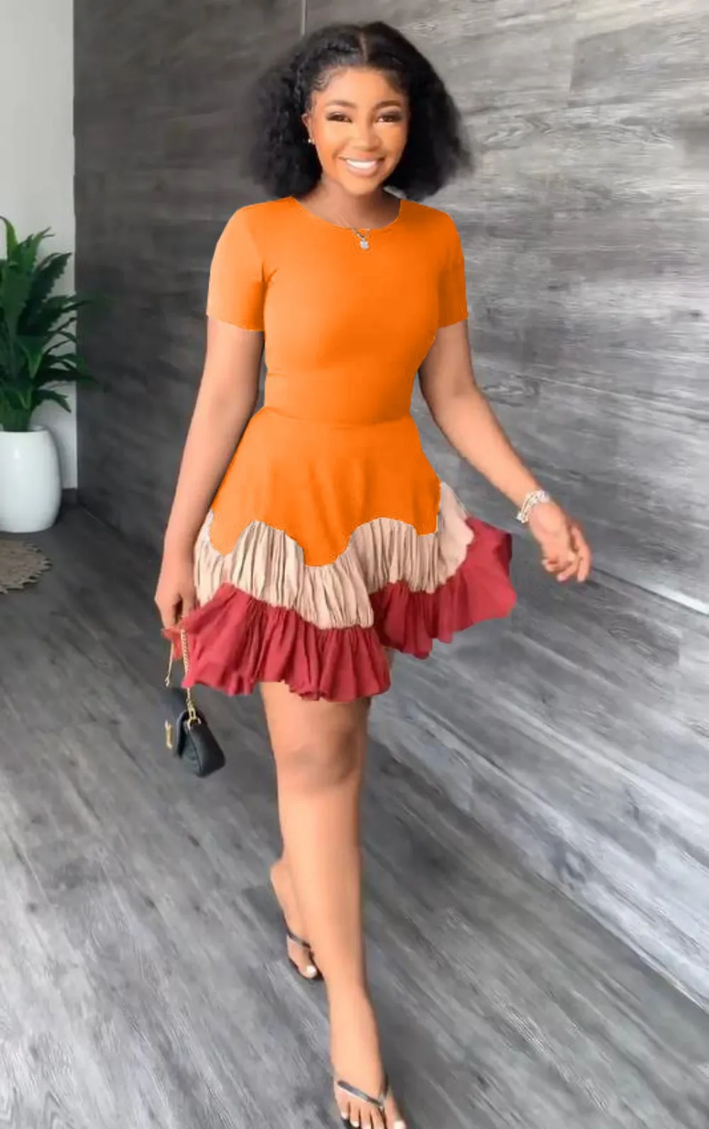 Summer Casual Color Matching Round Neck Short-Sleeved Pleated Dress Women'S Sweet And Fresh Elegant Dresses Kilt
Summer Casual Color Matching Round Neck Short-Sleeved Pleated Dress Women'S Sweet And Fresh Elegant Dresses Kilt