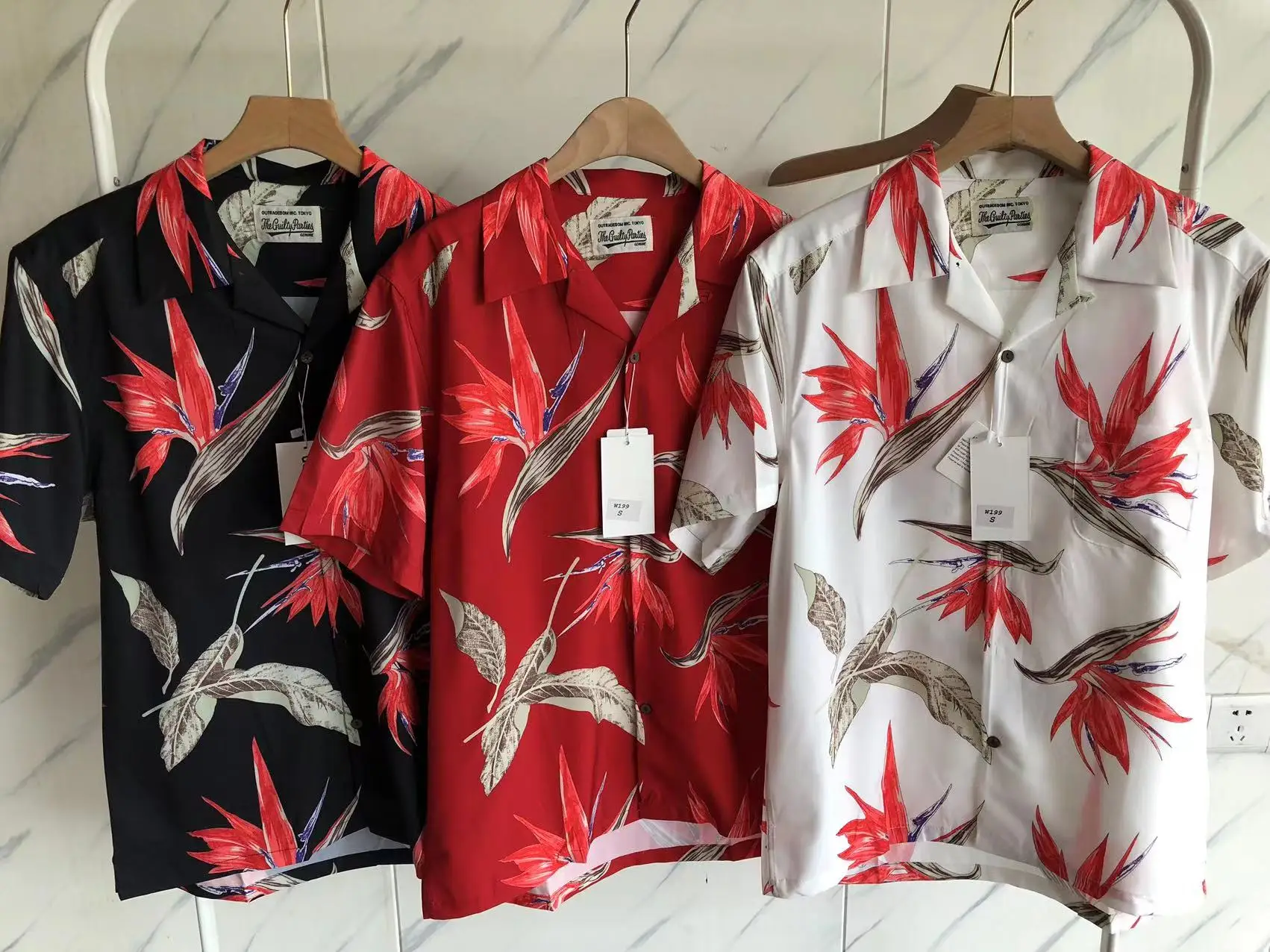 Новая мода 23SS Гавайская рубашка Wacko Maria, свободная рубашка в стиле High Street с принтом кленовых листьев для мужчин и женщин, Techwear
Новая мода 23SS Гавайская рубашка Wacko Maria, свободная рубашка в стиле High Street с принтом кленовых листьев для мужчин и женщин, Techwear