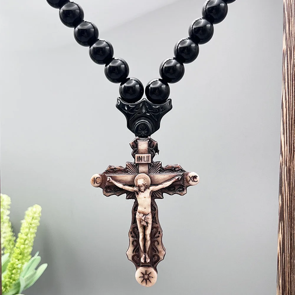 

GS138-15 Necklace Cross Holy Christ Jesus Resin Paintings Exquisite Beads Redemption Religious Decoration 3D Stereo Car Pendants