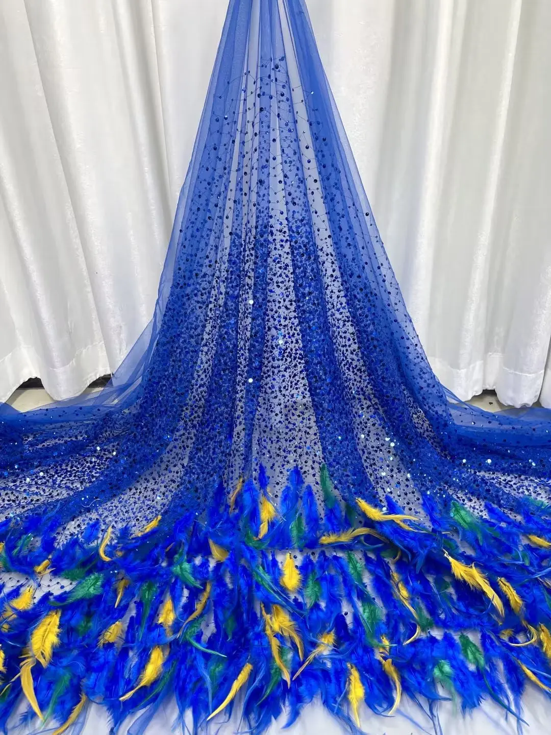 5 Yards African Sequins Lace Fabric with Feather 2023 High Quality Embroidered French Net Lace Fabric For Wedding Party JY406-2
5 Yards African Sequins Lace Fabric with Feather 2023 High Quality Embroidered French Net Lace Fabric For Wedding Party JY406-2