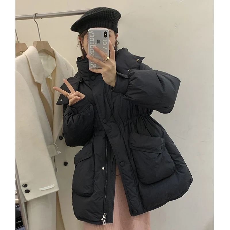 2023 Waist Thickened Mid length Down Coat Women's Large Pocket Versatile White Duck Down Slim and Warm Winter Coat
2023 Waist Thickened Mid length Down Coat Women's Large Pocket Versatile White Duck Down Slim and Warm Winter Coat