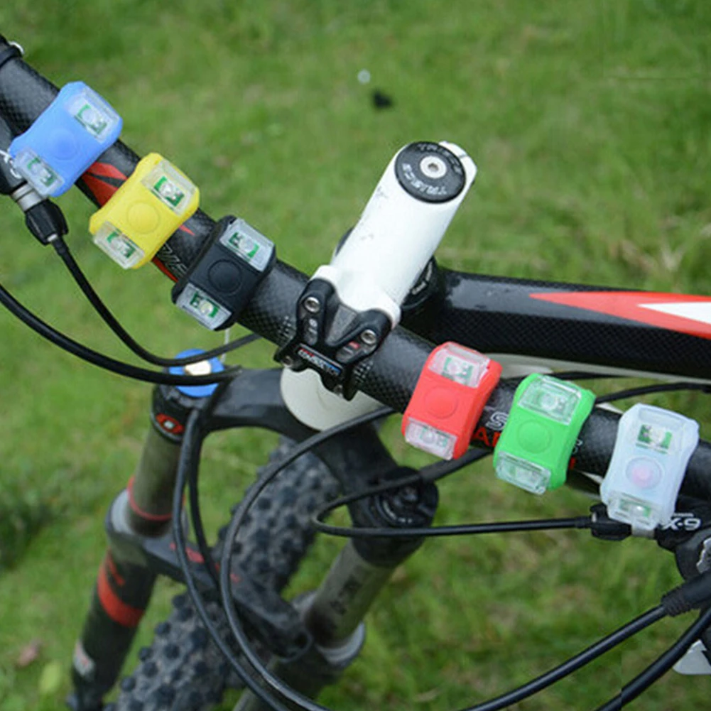 1x LED Kayak Navigation Lights Red/black/white/blue/yellow/green Silicone Signal Lamp For Boat/kayak/sailboat/pontoon/cargo Ship
1x LED Kayak Navigation Lights Red/black/white/blue/yellow/green Silicone Signal Lamp For Boat/kayak/sailboat/pontoon/cargo Ship