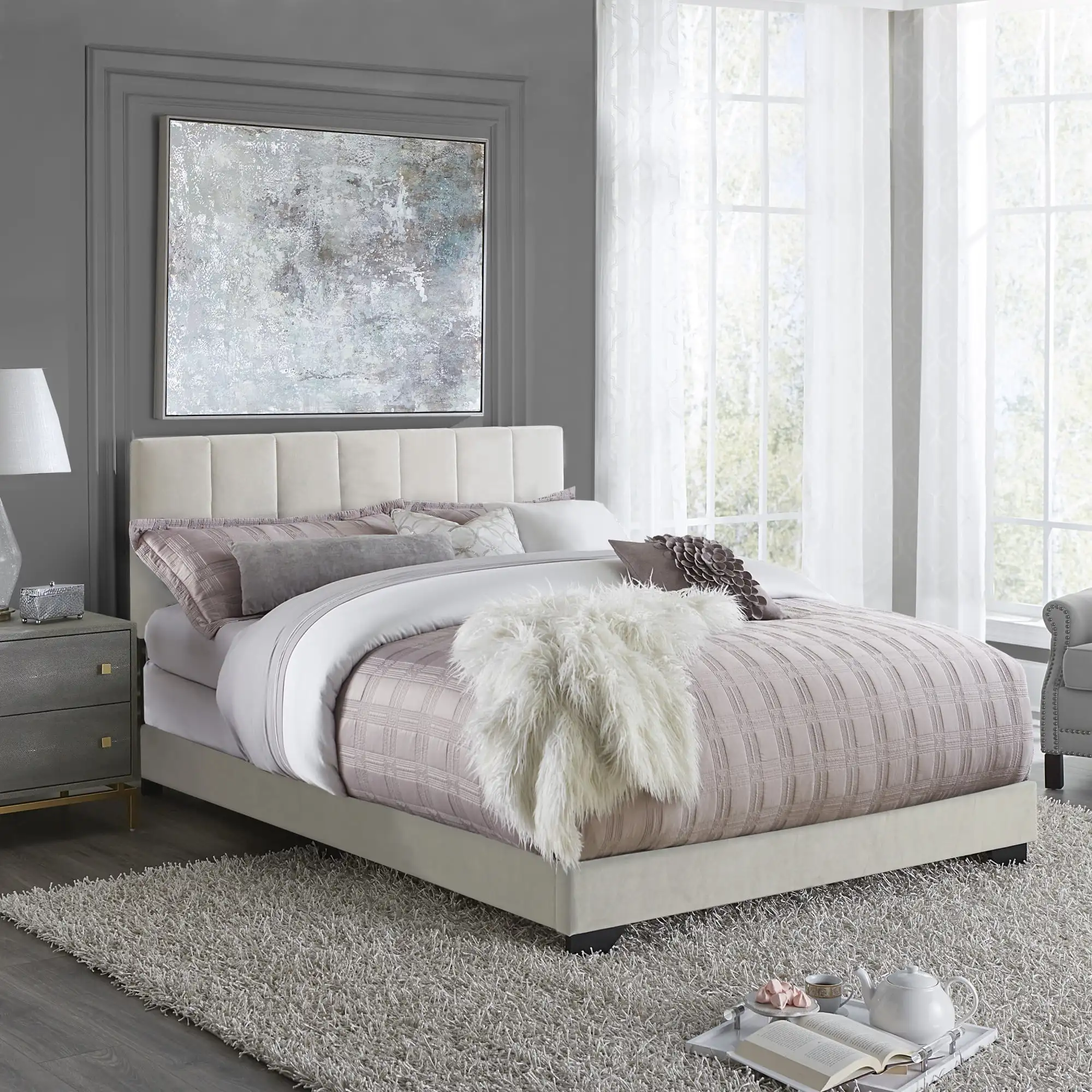 Двуспальная кровать Reece с прострочкой, цвета слоновой кости, от Hillsdale Living Essentials
Двуспальная кровать Reece с прострочкой, цвета слоновой кости, от Hillsdale Living Essentials