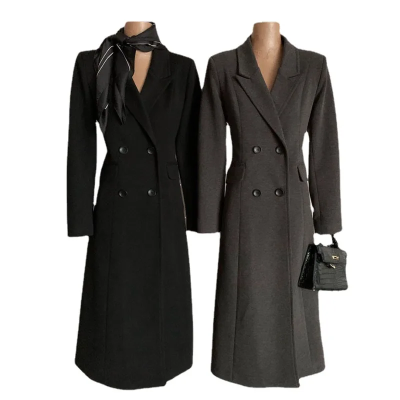 Black Hepburn Style Woolen Coat for Women with A High-end Feel and A Slim and Elongated Waistband. Woolen Coat Tailored Collar
Black Hepburn Style Woolen Coat for Women with A High-end Feel and A Slim and Elongated Waistband. Woolen Coat Tailored Collar