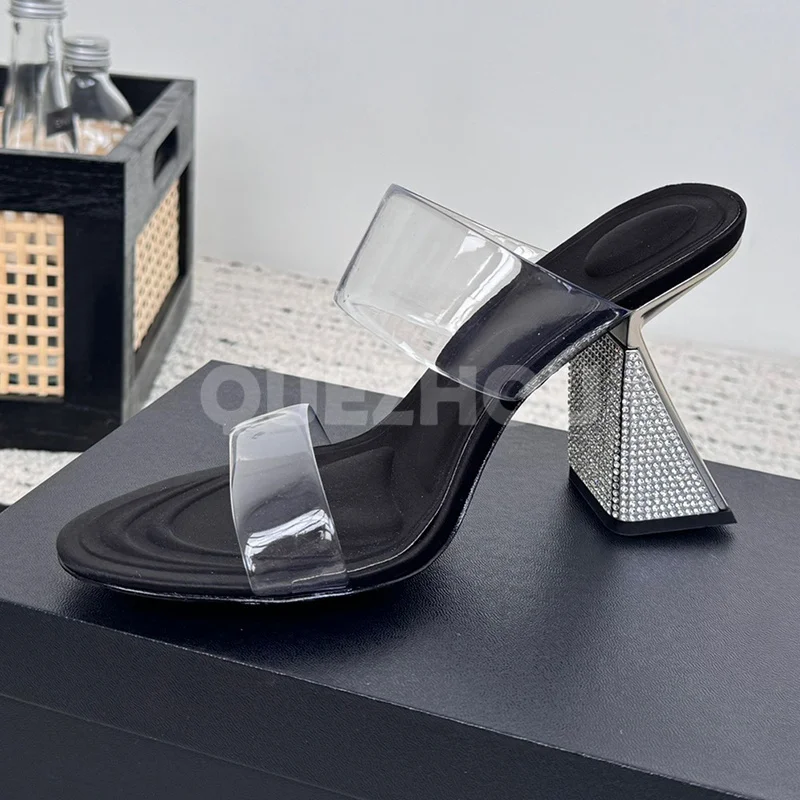 Female Slippers Summer 2024 New Heterotypic Heel Rhinestone Decoration Round Toe Slippers Sexy Luxury Ladies Home Shoes
Female Slippers Summer 2024 New Heterotypic Heel Rhinestone Decoration Round Toe Slippers Sexy Luxury Ladies Home Shoes