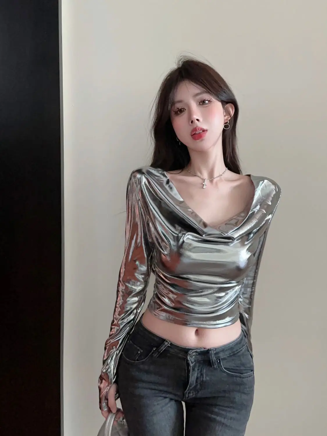 Hoody Women Undershirt Silver O-neck Full Length Spring Autumn New Fashion Y2K Girls Tops T-shirt Slim Euro-America Style
Hoody Women Undershirt Silver O-neck Full Length Spring Autumn New Fashion Y2K Girls Tops T-shirt Slim Euro-America Style