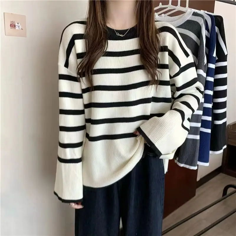 Korean Retro Loose Knit Shirt 2023 Spring and Autumn New Lazy and Gentle Casual Stripe Inner and Outer Top
Korean Retro Loose Knit Shirt 2023 Spring and Autumn New Lazy and Gentle Casual Stripe Inner and Outer Top