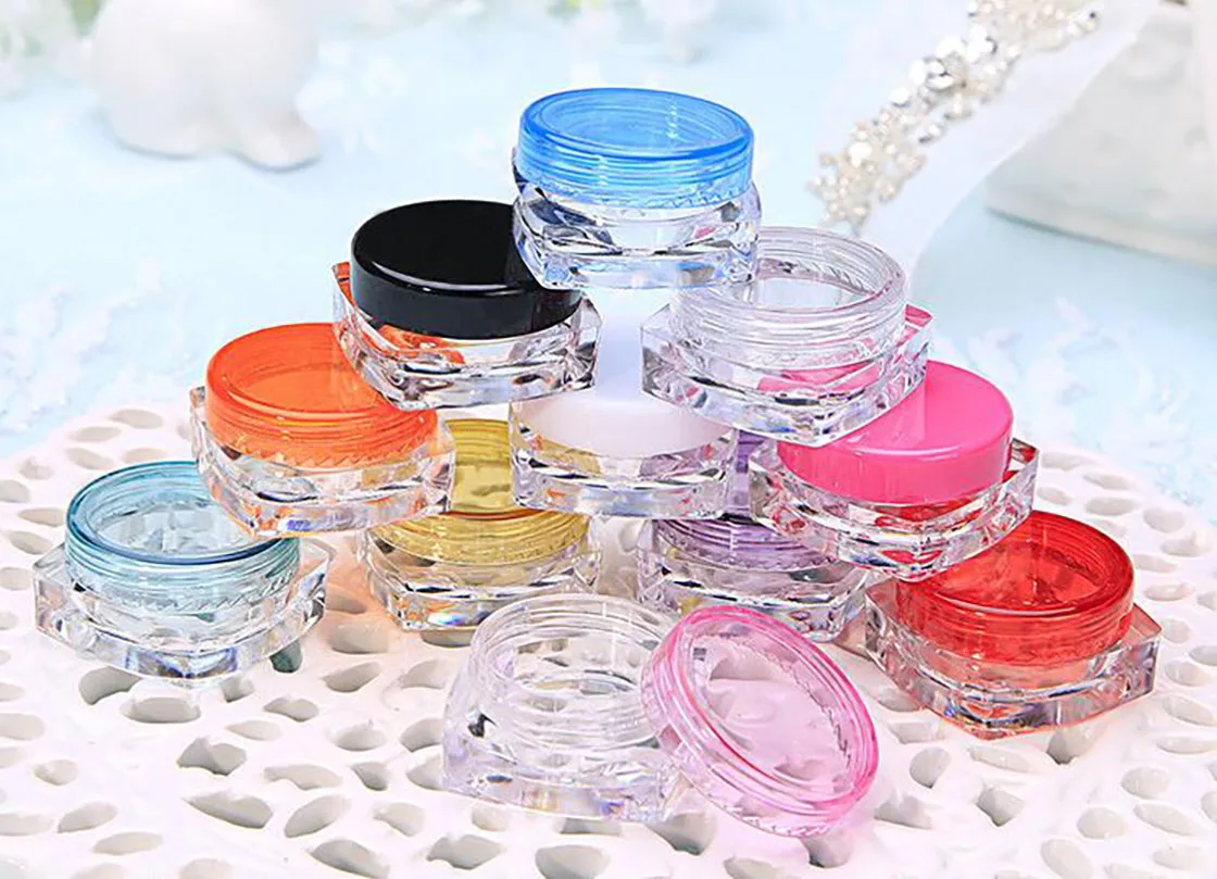 Бесплатная доставка, 100 шт./партия, пустые банки для крема квадратной формы, контейнер для пудры, пластиковые банки для мазь для геля с блестками для дизайна ногтей 
Бесплатная доставка, 100 шт./партия, пустые банки для крема квадратной формы, контейнер для пудры, пластиковые банки для мазь для геля с блестками для дизайна ногтей