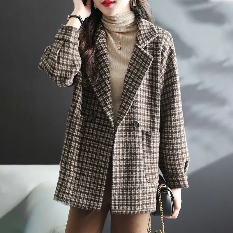 Plaid Woolen Suit Women's Coat Autumn winter 2022 New Fashion Korean Long Sleeve Blazers Woman Jacket Casual Waist Ladies Blazer
Plaid Woolen Suit Women's Coat Autumn winter 2022 New Fashion Korean Long Sleeve Blazers Woman Jacket Casual Waist Ladies Blazer