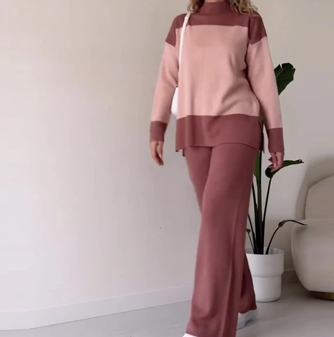 Spring and Autumn Women's New Set Fashion Combination Color Long Sleeve Tops Wide Foot Pants Casual Women's Two Piece Set
Spring and Autumn Women's New Set Fashion Combination Color Long Sleeve Tops Wide Foot Pants Casual Women's Two Piece Set