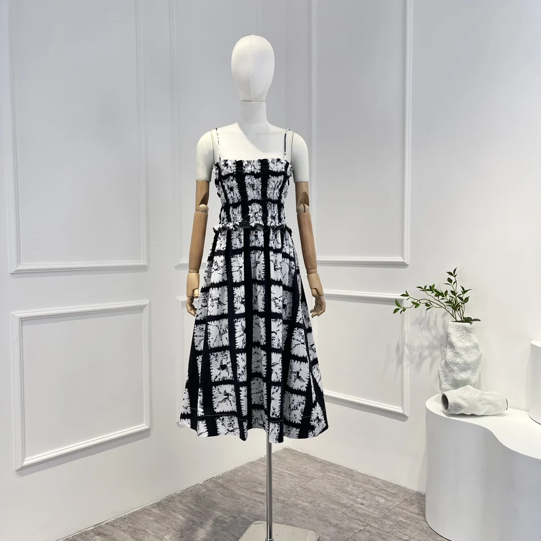 

2023 High Quality Cotton Checker Plaid Spaghetti Straps Smocked Ruched Bodice Midi Hem Dress for Women Streetwear