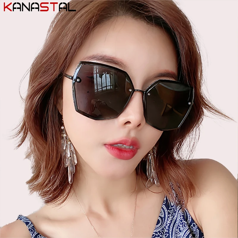 Women Polarized Sunglasses Leisure Colorful Polygon Sun Glasses TR90 Metal Eyeglasses Frame UV400 Sunscreen Beach Party Eyewear
Women Polarized Sunglasses Leisure Colorful Polygon Sun Glasses TR90 Metal Eyeglasses Frame UV400 Sunscreen Beach Party Eyewear