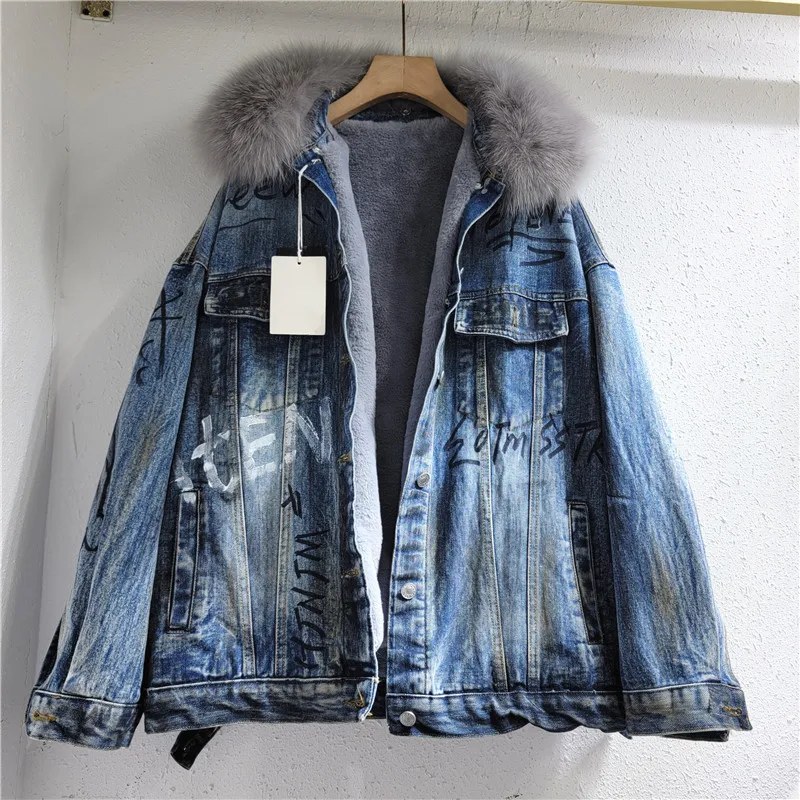 Winter Blue Denim Jacket Fashion Letter Printing Removable Imitation Rabbit Fur Lapel Warm Fur Liner Jeans Jacket Streetwear 
Winter Blue Denim Jacket Fashion Letter Printing Removable Imitation Rabbit Fur Lapel Warm Fur Liner Jeans Jacket Streetwear
