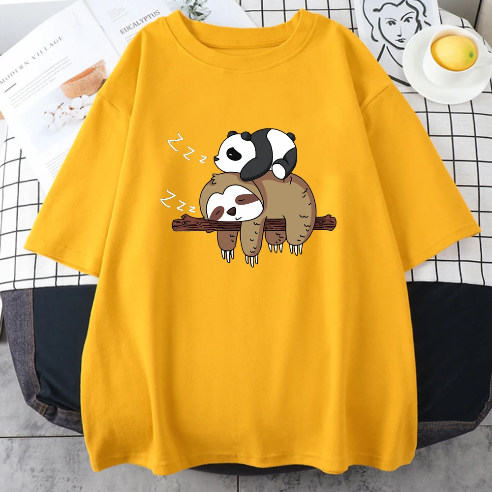 

Panda Lying On A Sloth Print Men T Shirt Fashion Cartoons Casual Tops Crewneck Trend All-math Clothing Mans Cotton Short Sleeve