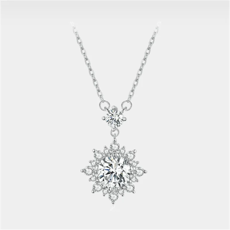 MSN017 Lefei Fashion Luxury Classic Moissanite Creative Fine Design Sunfloer Necklaces For Women s925 Silver Party Jewelry Gift
MSN017 Lefei Fashion Luxury Classic Moissanite Creative Fine Design Sunfloer Necklaces For Women s925 Silver Party Jewelry Gift