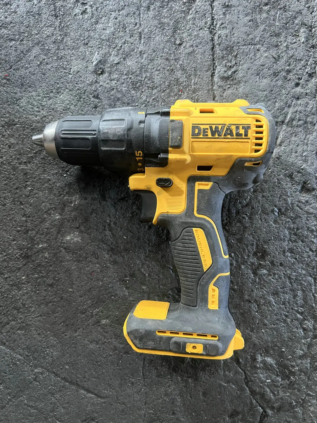

DEWALT DCD777 20V 20 Volt Max 1/2" Compact 2-Speed Brushless Drill Driver Tools Only second-hand