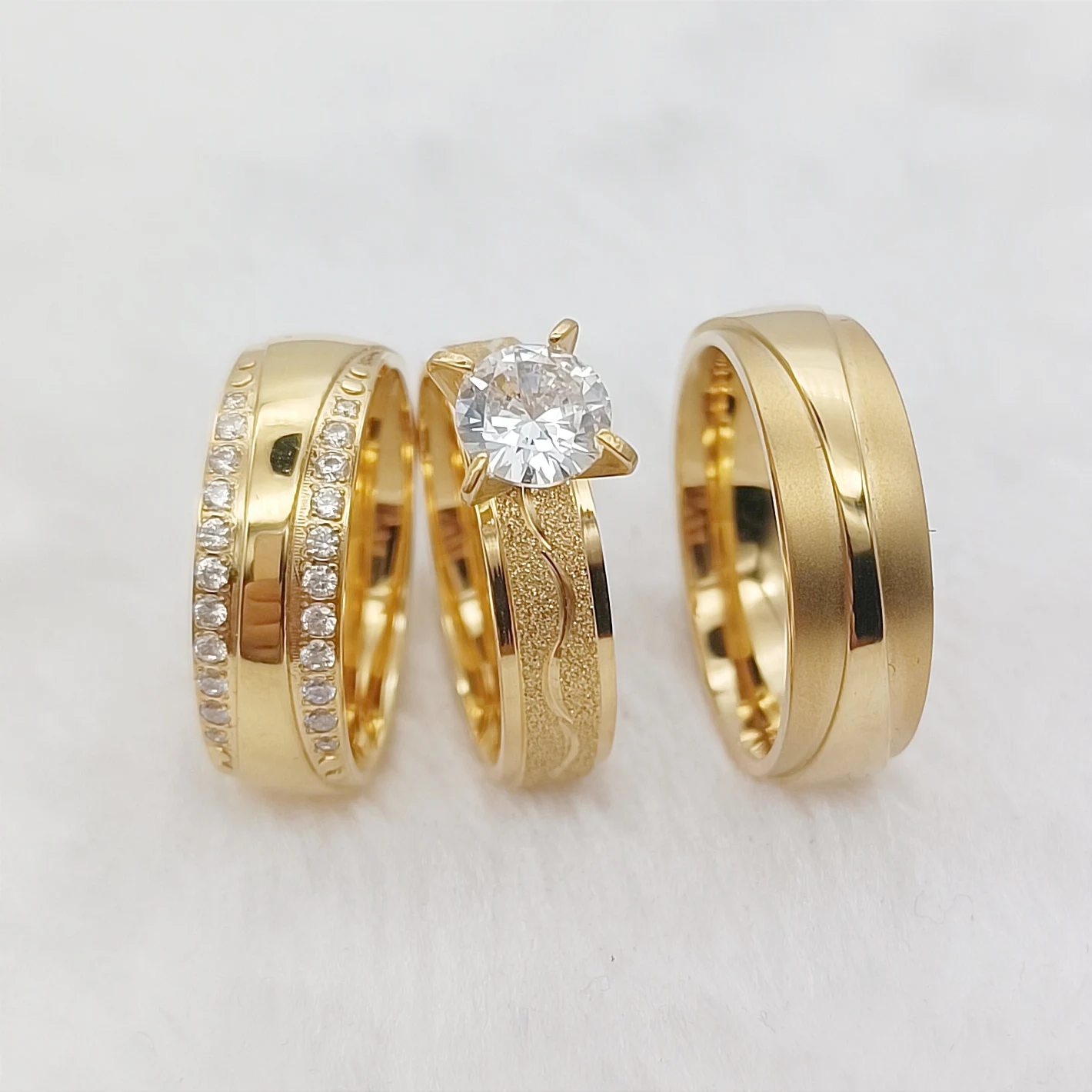 High Quality Cubic Zirconia Diamond 3pcs Crown Wedding Engagement Rings Sets For Men and Women 18k Gold Plated Jewery
High Quality Cubic Zirconia Diamond 3pcs Crown Wedding Engagement Rings Sets For Men and Women 18k Gold Plated Jewery