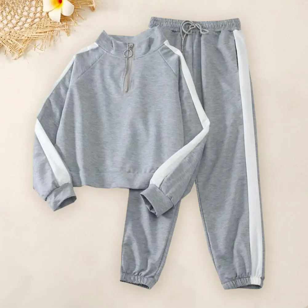 Top Trousers Set Stylish Women's Tracksuit Set Loose-fit Sweatshirt Pants with Wide Leg Elastic Waist Pockets for Fall Spring
Top Trousers Set Stylish Women's Tracksuit Set Loose-fit Sweatshirt Pants with Wide Leg Elastic Waist Pockets for Fall Spring
