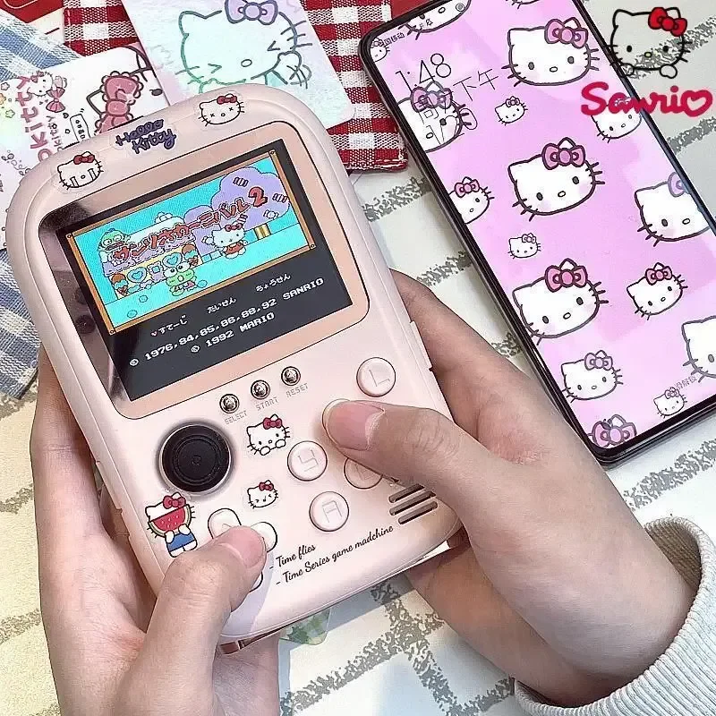 

Портативное зарядное устройство Hello Kitty для мини-игр, портативная игровая консоль в стиле ретро, мягкий разноцветный экран, подарок на день рождения для девочек