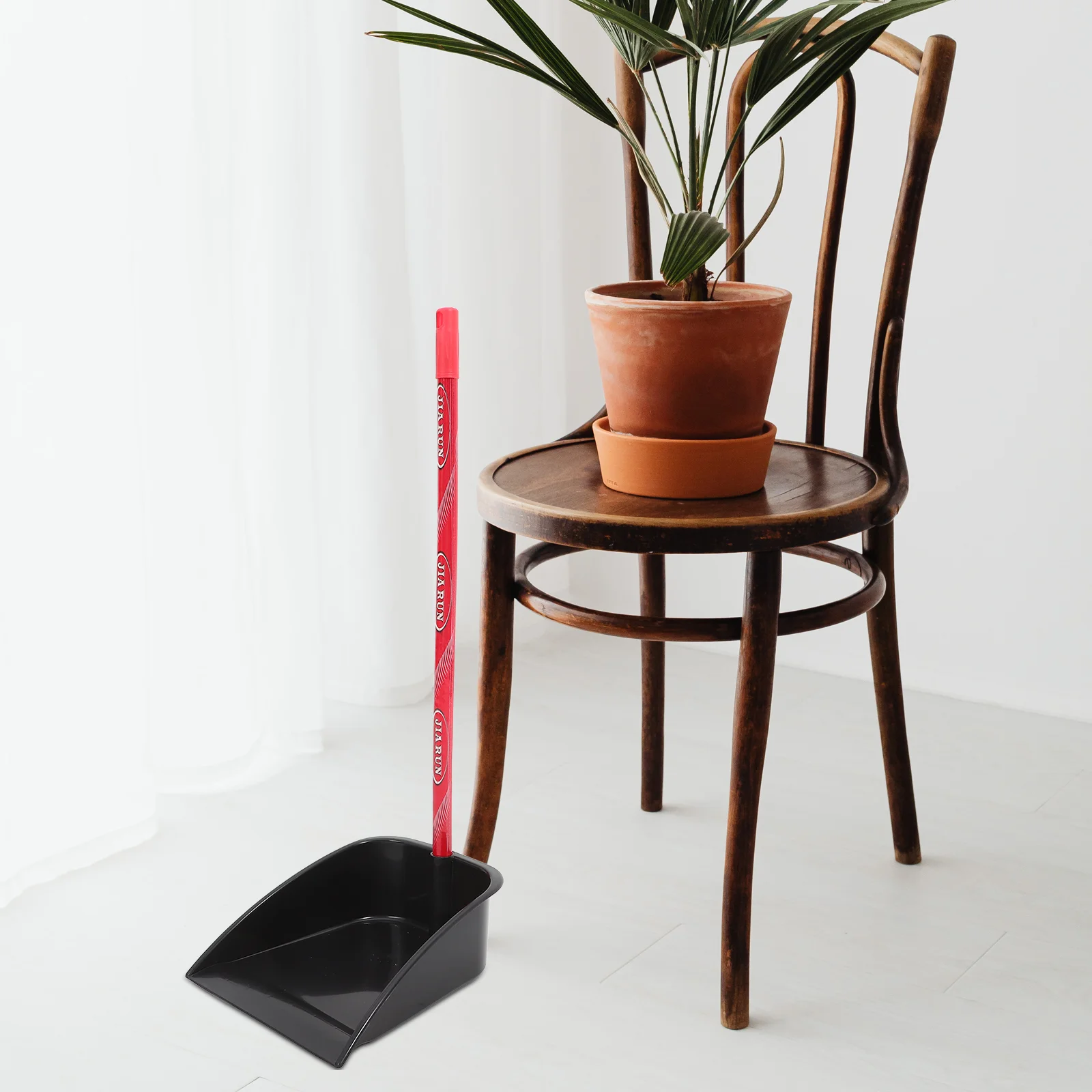 Upright Dustpan Plastic Dust Pan Wood Long Handle Reusable Household Cleaning Dustpan Stand-Up Garbage Shovel Garbage Pan
Upright Dustpan Plastic Dust Pan Wood Long Handle Reusable Household Cleaning Dustpan Stand-Up Garbage Shovel Garbage Pan