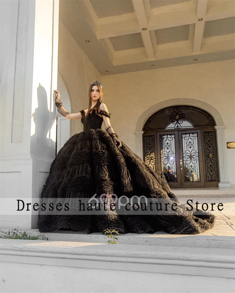 Бальное платье из черного тюля, платья для Quinceanera 2024, элегантное платье с бусинами и оборками, 16 платьев, свадебные платья на шнуровке, платья 15 лет 
Бальное платье из черного тюля, платья для Quinceanera 2024, элегантное платье с бусинами и оборками, 16 платьев, свадебные платья на шнуровке, платья 15 лет