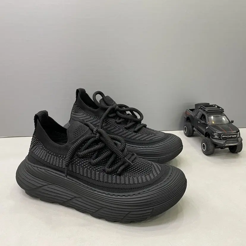 

2024 New Sports Casual Men's Mesh Thick-Soled Knitted Versatile Simple Slip-on Daddy Shoes