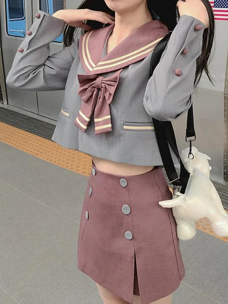Japanese Sweet Girly Style Academy JSK Uniform Two-piece Skirt Top Sailor Collar Bow Tie Suit Jacket Fairy Skirt Two-piece Suit
Japanese Sweet Girly Style Academy JSK Uniform Two-piece Skirt Top Sailor Collar Bow Tie Suit Jacket Fairy Skirt Two-piece Suit