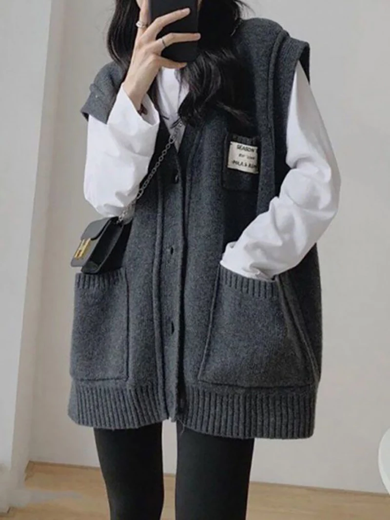 Autumn Winter Fashion Loose Women Knitted Cardigan Waistcoat Solid Color V-Neck Single-breasted Loose Pockets Sleeveless Tops
Autumn Winter Fashion Loose Women Knitted Cardigan Waistcoat Solid Color V-Neck Single-breasted Loose Pockets Sleeveless Tops
