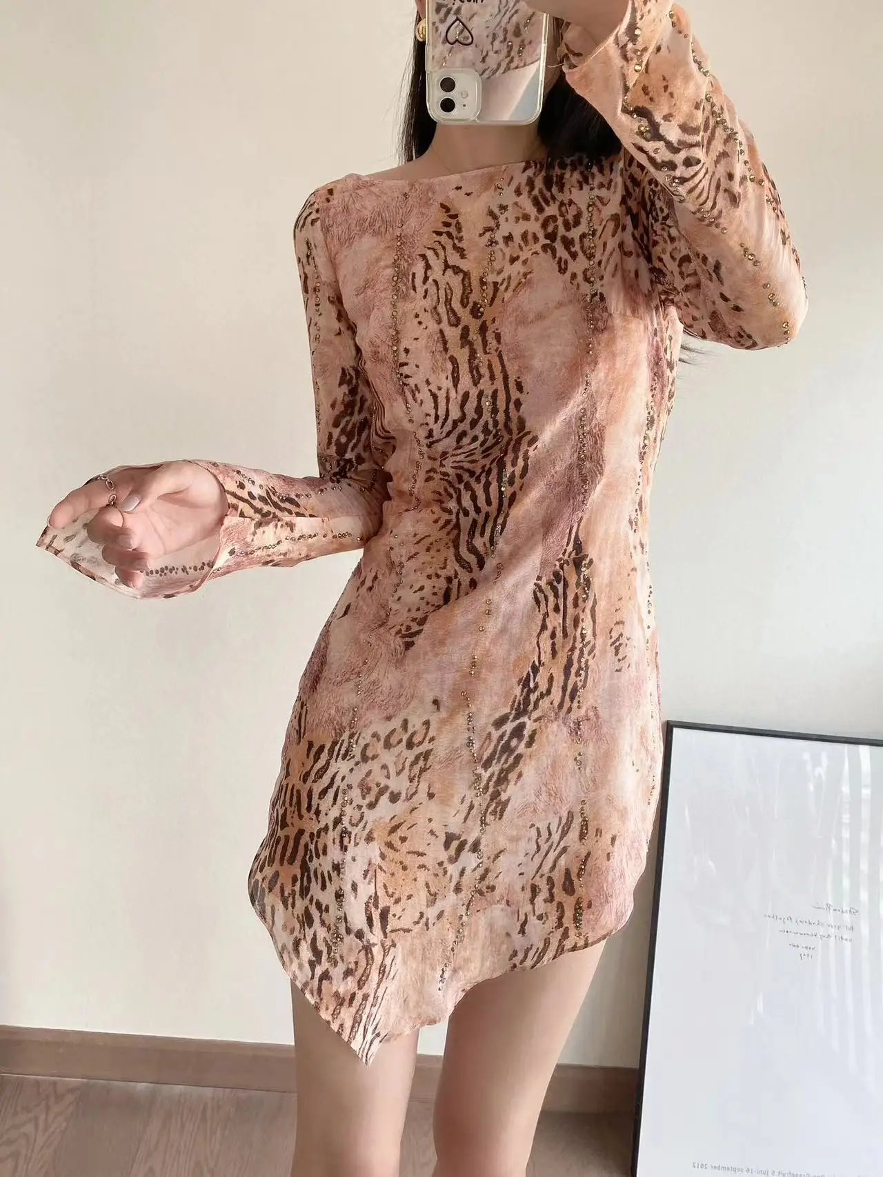 Runway Summer Mini Party Sexy Dresses Women 2023 Elegant Asymmetrical Long Sleeves Vestidos Print Beach Dress
Runway Summer Mini Party Sexy Dresses Women 2023 Elegant Asymmetrical Long Sleeves Vestidos Print Beach Dress