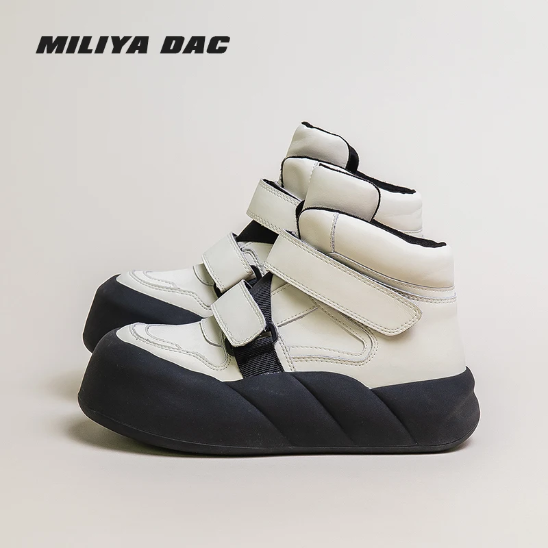 Женские зимние ботинки на высокой подошве, повседневная кожаная Нескользящая износостойкая спортивная обувь на толстой подошве, женские ботильоны
Женские зимние ботинки на высокой подошве, повседневная кожаная Нескользящая износостойкая спортивная обувь на толстой подошве, женские ботильоны