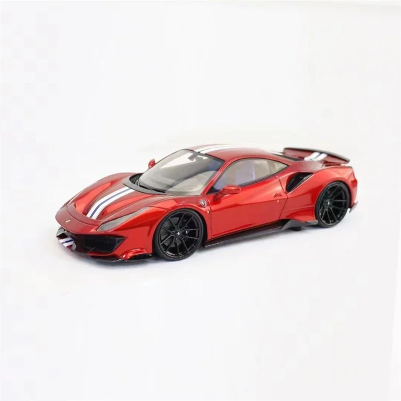 DCM 1:64 Novitec 488 Фисташка красная/оригинальная красная/фиолетовая Ограниченная Коллекция литой модели автомобиля 999 
DCM 1:64 Novitec 488 Фисташка красная/оригинальная красная/фиолетовая Ограниченная Коллекция литой модели автомобиля 999