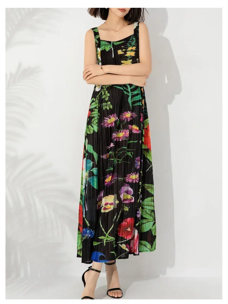 

Miyake Pleated Dress Women's 2024 New Retro Print Design Fashionable Loose Large Size Temperament Pleated Suspender Long Skirt