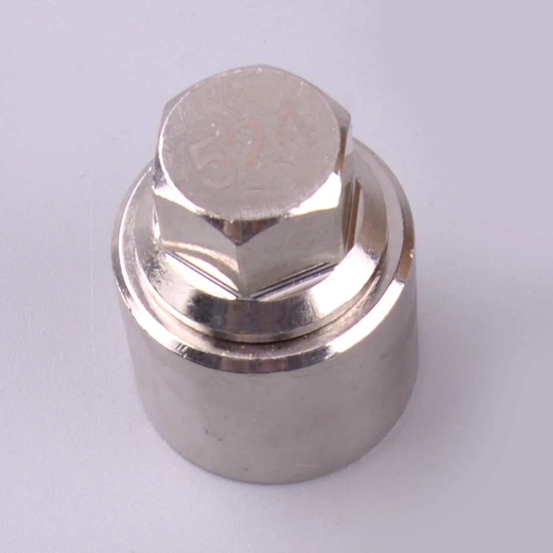 524 Противоугонная гайка гнездо болты блокировки колеса гайка винт для удаления ключа подходит для VW Volkswagen серебро 
524 Противоугонная гайка гнездо болты блокировки колеса гайка винт для удаления ключа подходит для VW Volkswagen серебро