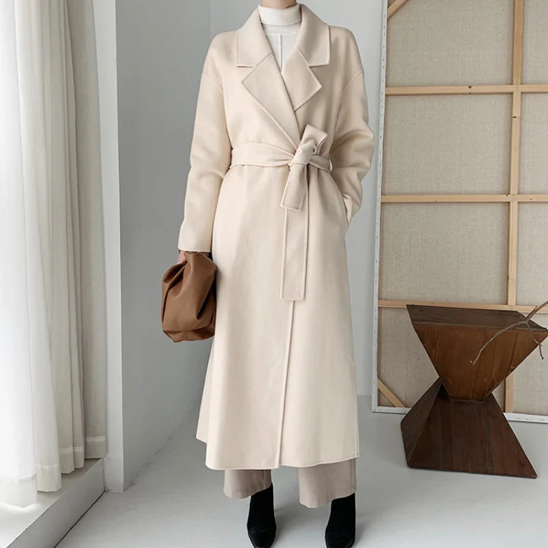 2023 Autumn and Winter New Women's Long Woolen Coat Wool Blended Ladies Temperament Lace Waist Belt Solid Color Overcoat
2023 Autumn and Winter New Women's Long Woolen Coat Wool Blended Ladies Temperament Lace Waist Belt Solid Color Overcoat