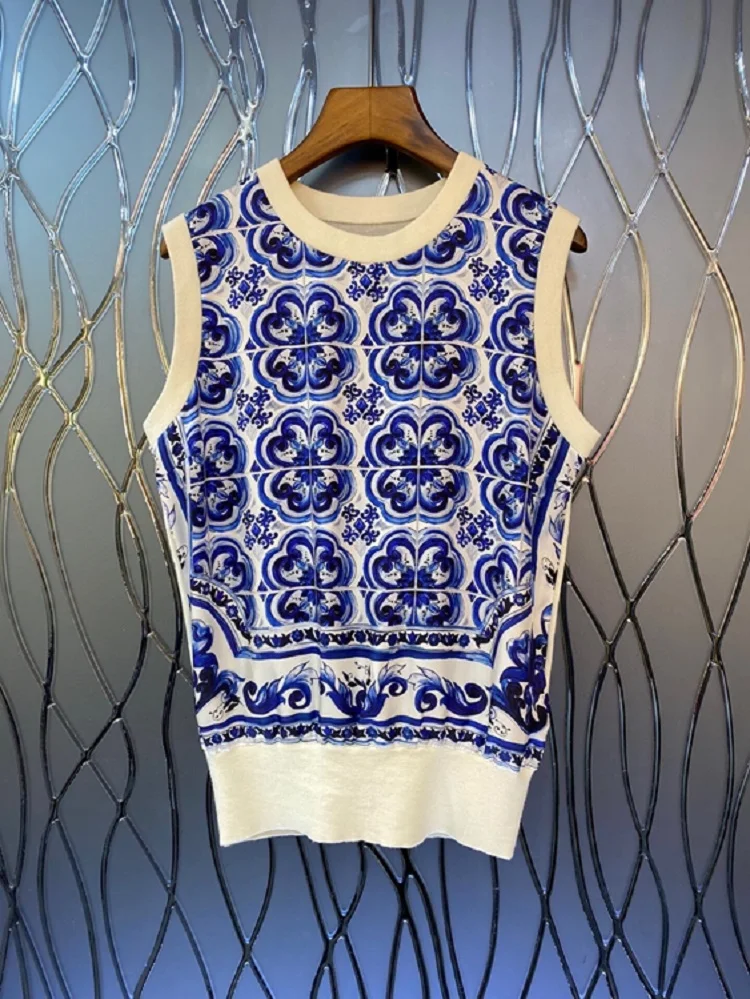 2022 Autumn Fashion Sweaters & Pullovers High Quality Ladies Vintage Print Knitting Silk Patchwork Sleeveless Casual Jumpers
2022 Autumn Fashion Sweaters & Pullovers High Quality Ladies Vintage Print Knitting Silk Patchwork Sleeveless Casual Jumpers
