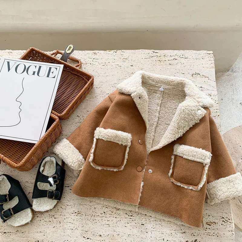 Winter Kids Boys Thicken Lamb Wool Jacket Baby Girls Vintage Fashion Warm Suede Fleece Coat Children Outerwear
Winter Kids Boys Thicken Lamb Wool Jacket Baby Girls Vintage Fashion Warm Suede Fleece Coat Children Outerwear