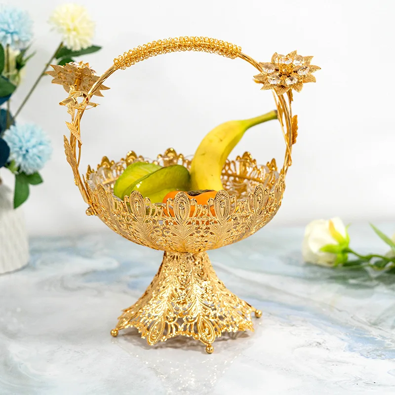 2024 New European Hollowed out Design Peacock Flower Basket Home Living Room Fashion Creative Craft Fruit Plate
2024 New European Hollowed out Design Peacock Flower Basket Home Living Room Fashion Creative Craft Fruit Plate