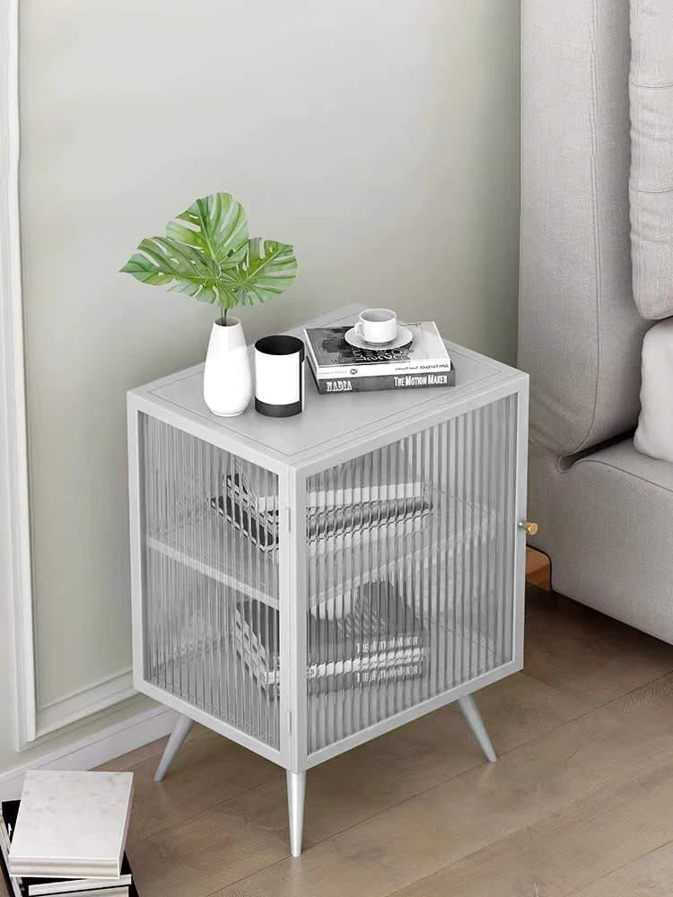 Современный простой прикроватный столик, маленькая креативная прикроватная тумбочка для спальни, роскошный прикроватный столик со свободным Интернетом
Современный простой прикроватный столик, маленькая креативная прикроватная тумбочка для спальни, роскошный прикроватный столик со свободным Интернетом